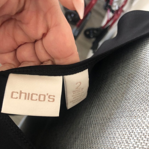 🕙 CHICOS CUTE TANK TOP SIZE 2 - Picture 2 of 6